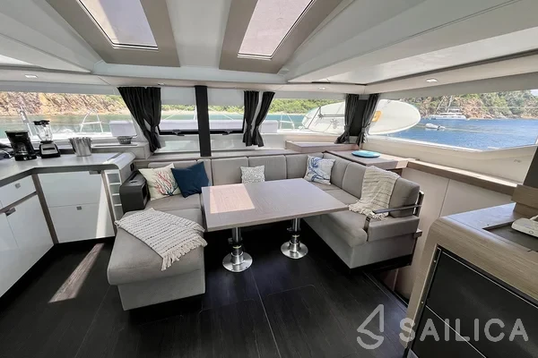 Elba 45 - Yacht Charter Sailica