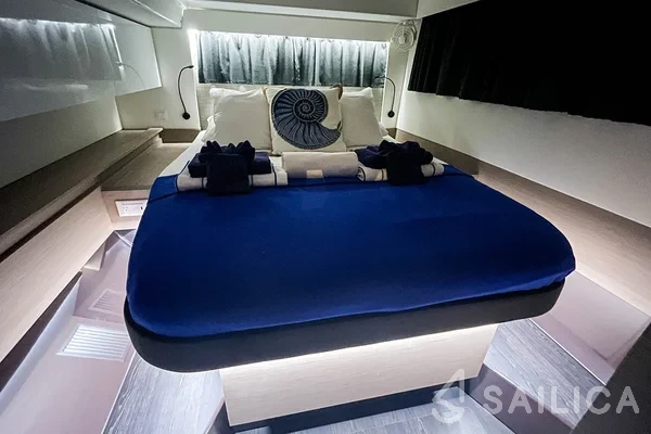 Elba 45 - Yacht Charter Sailica