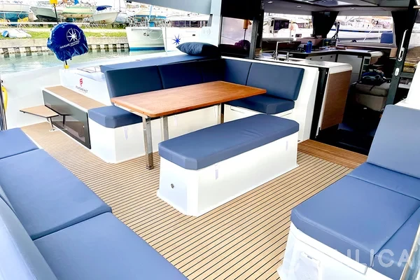 Elba 45 - Yacht Charter Sailica