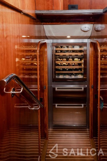 Privilege 75 - Yacht Charter Sailica