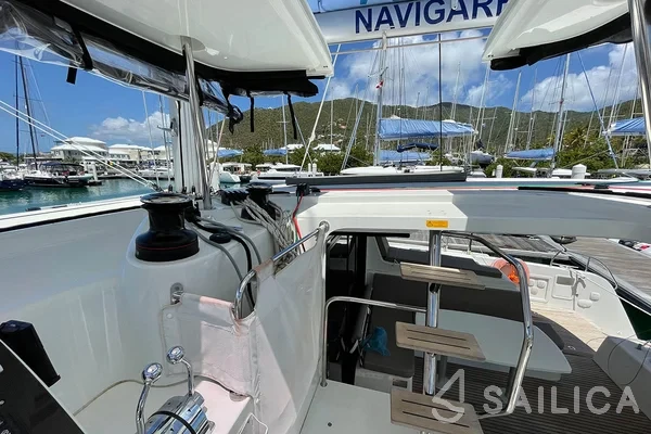 Lagoon 42 - Yacht Charter Sailica
