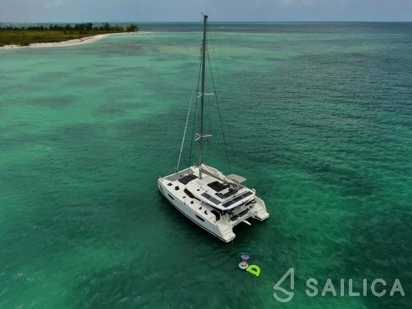 Saona 47 - Yacht Charter Sailica