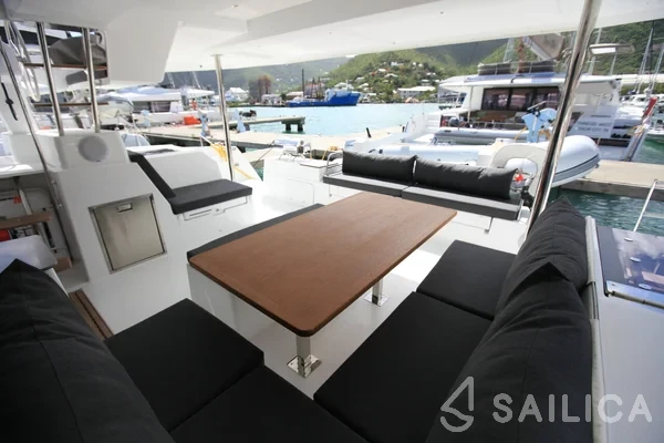 Saona 47 - Yacht Charter Sailica