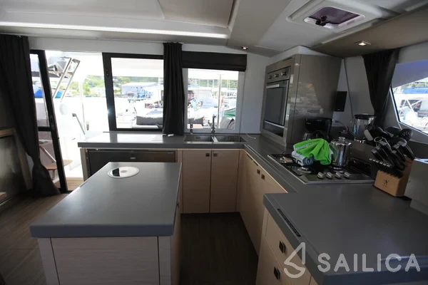 Saona 47 - Yacht Charter Sailica