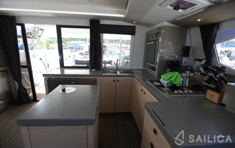 Saona 47 - Yacht Charter Sailica