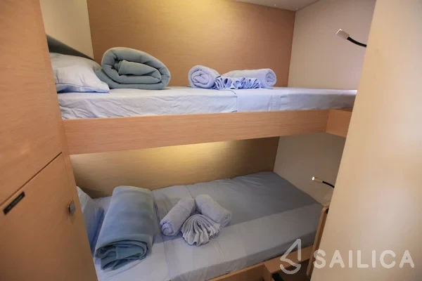 Saona 47 - Yacht Charter Sailica