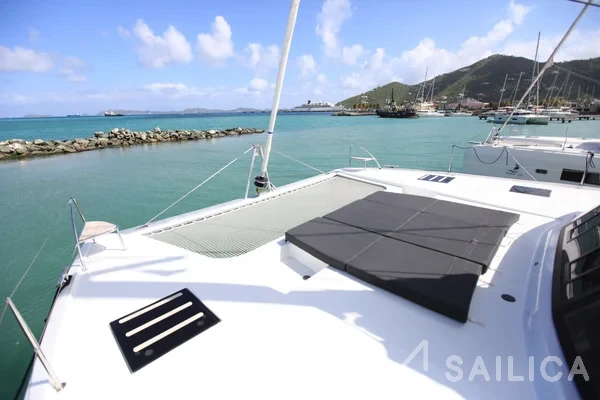 Saona 47 - Yacht Charter Sailica