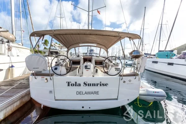 Sun Odyssey 410 - Yacht Charter Sailica