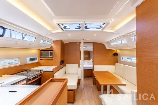 Sun Odyssey 410 - Yacht Charter Sailica