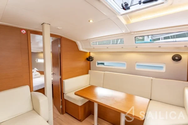 Sun Odyssey 410 - Yacht Charter Sailica