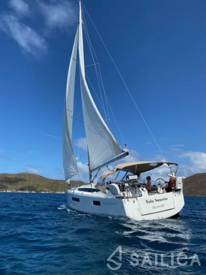 Sun Odyssey 410 - Yacht Charter Sailica