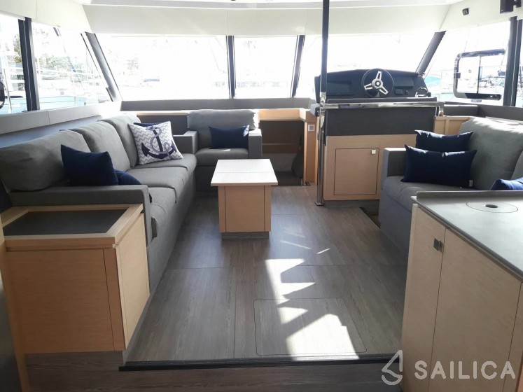 MY 44 - Yacht Charter Sailica