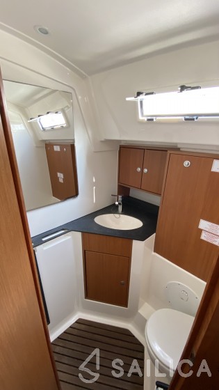 Bavaria Cruiser 45 - Yacht Charter Sailica