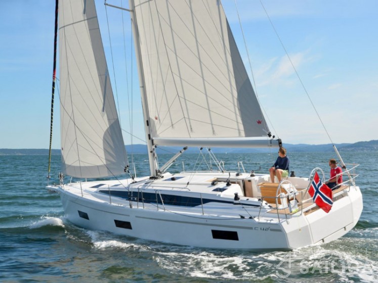 Bavaria C42 - Yacht Charter Sailica