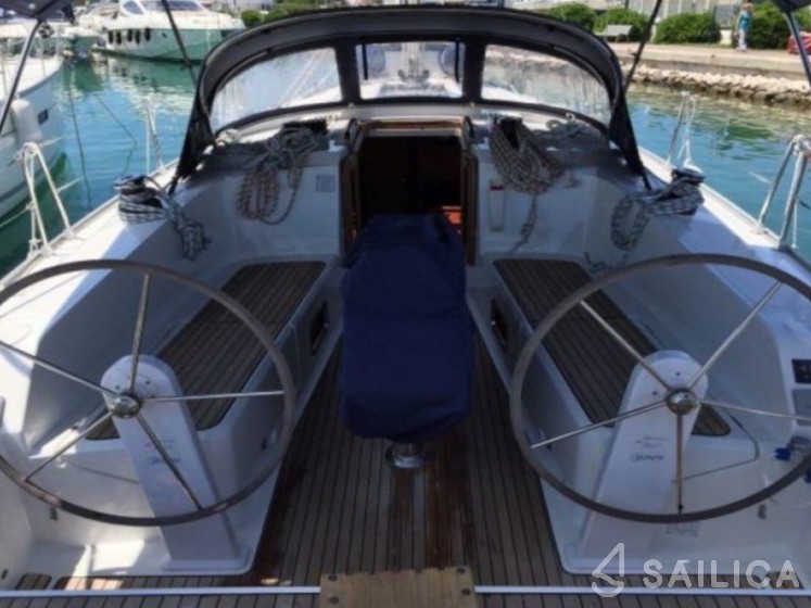 Bavaria Cruiser 41 - Yacht Charter Sailica