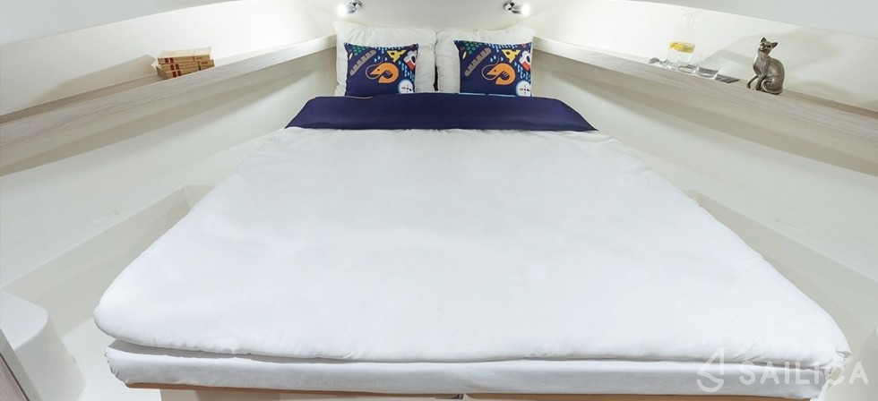 Le Boat Horizon 1 - Yacht Charter Sailica