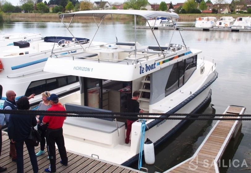 Le Boat Horizon 1 - Yacht Charter Sailica