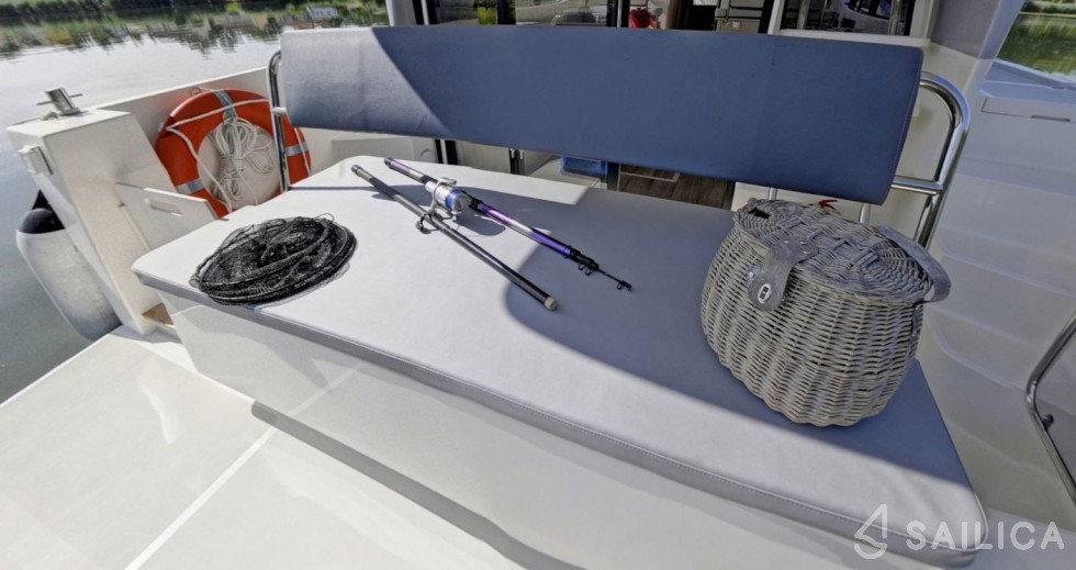 Le Boat Horizon 1 - Yacht Charter Sailica