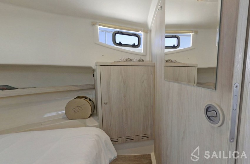 Le Boat Horizon 1 - Yacht Charter Sailica