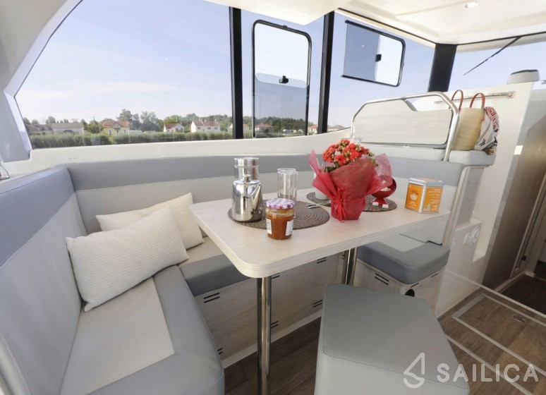 Le Boat Horizon 1 - Yacht Charter Sailica
