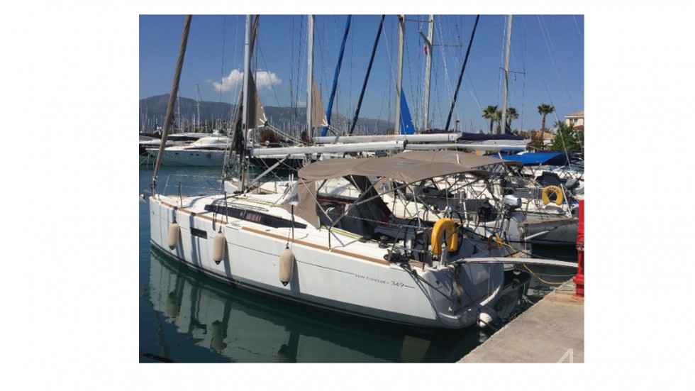 Sun Odyssey 34 - Yacht Charter Sailica