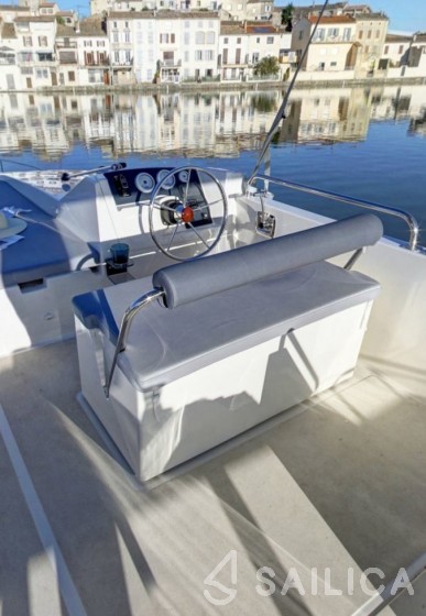 Le Boat Horizon 5 - Yacht Charter Sailica
