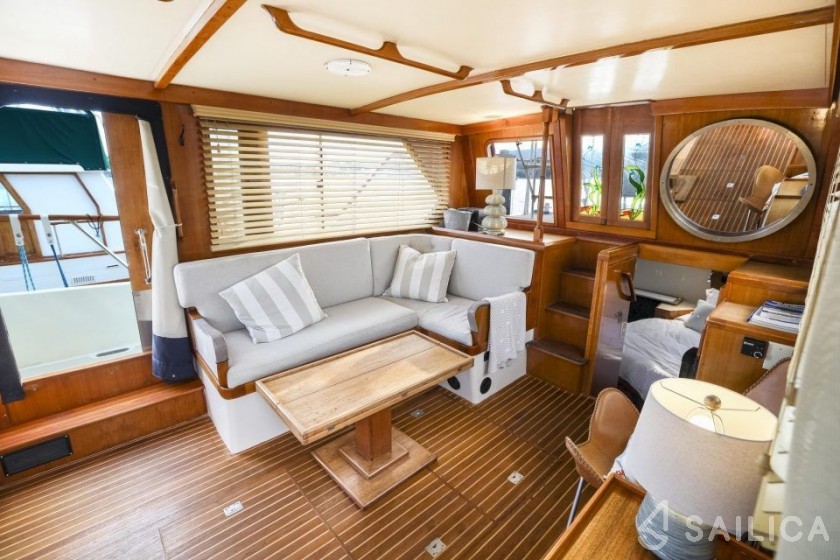 PT Yachts 38 Sundeck - Yacht Charter Sailica
