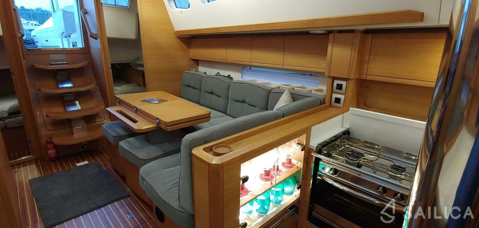 Elan GT5 - Photo #60 Elan GT5 - Yacht Charter Sailica