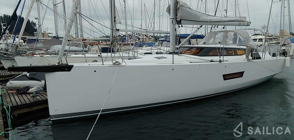 Elan GT5 - Photo #52 Elan GT5 - Yacht Charter Sailica