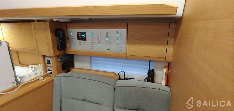 Elan GT5 - Photo #64 Elan GT5 - Yacht Charter Sailica