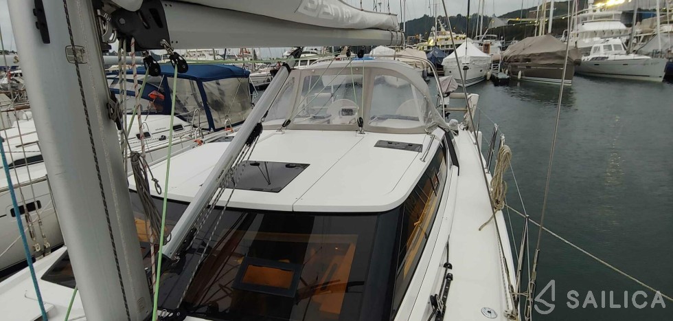 Elan GT5 - Photo #50 Elan GT5 - Yacht Charter Sailica