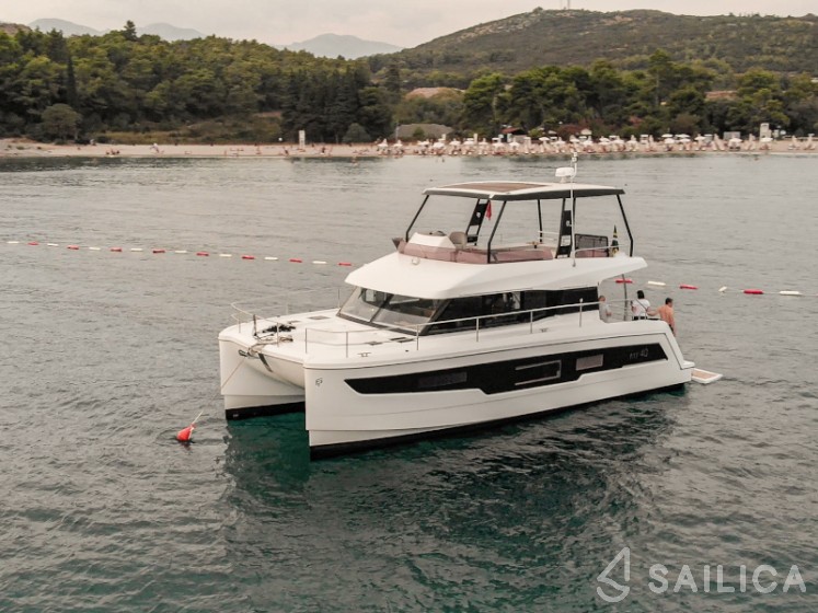 MY40 - Yacht Charter Sailica