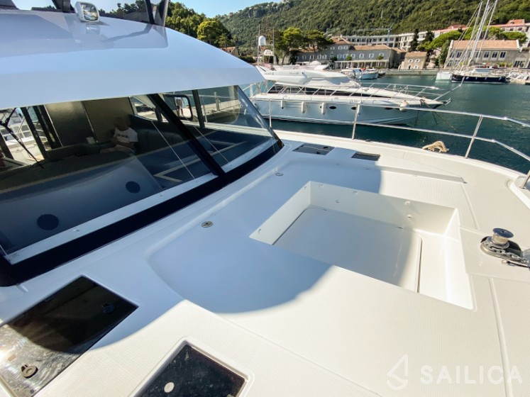 MY40 - Yacht Charter Sailica