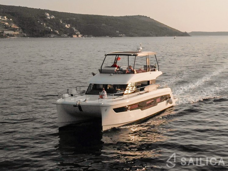 MY40 - Yacht Charter Sailica