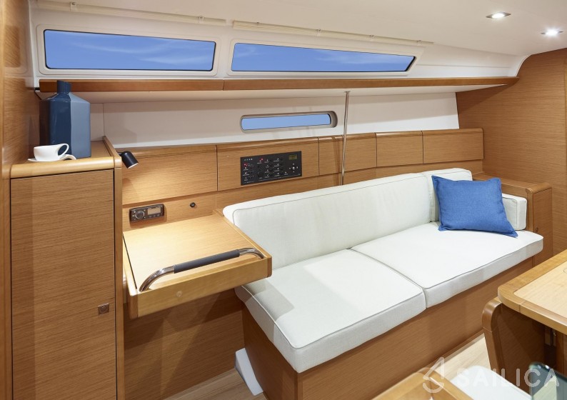 Sun Odyssey 389 - Yacht Charter Sailica