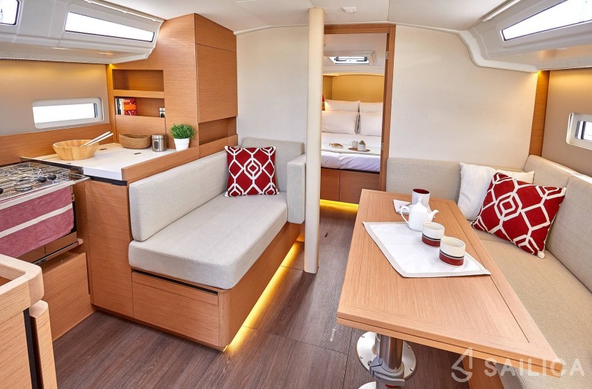 Sun Odyssey 410 - Yacht Charter Sailica