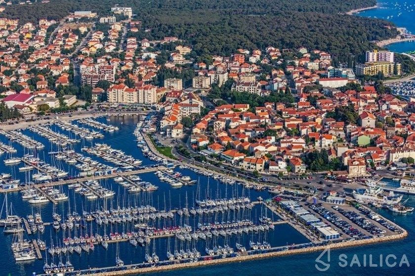 Nautika 500 - Yacht Charter Sailica