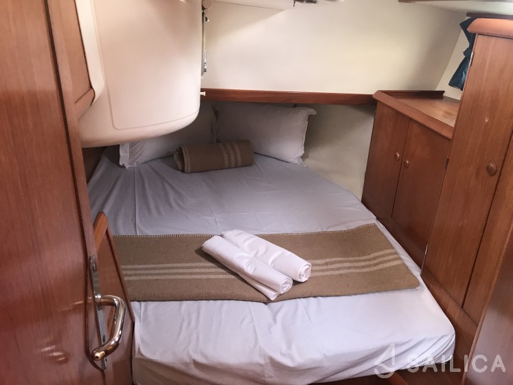 Sun Odyssey 45.2 - Yacht Charter Sailica