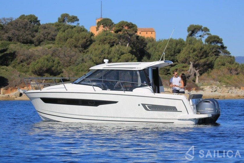 Merry Fisher 895 - Yacht Charter Sailica