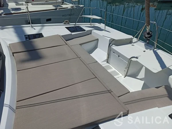 Bali Catspace - Yacht Charter Sailica