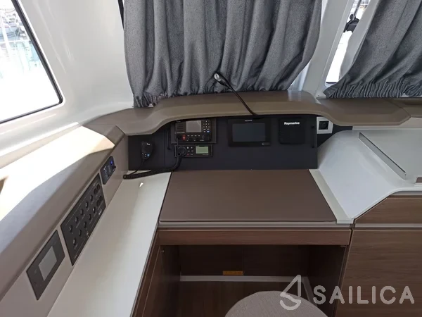 Bali Catspace - Yacht Charter Sailica