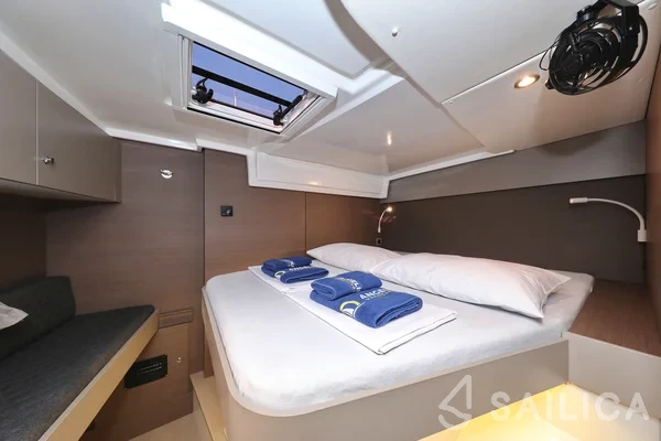 Bali Catspace - Yacht Charter Sailica