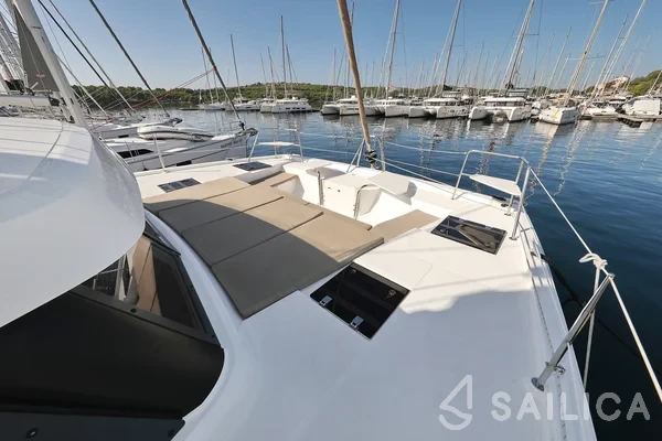 Bali Catspace - Yacht Charter Sailica