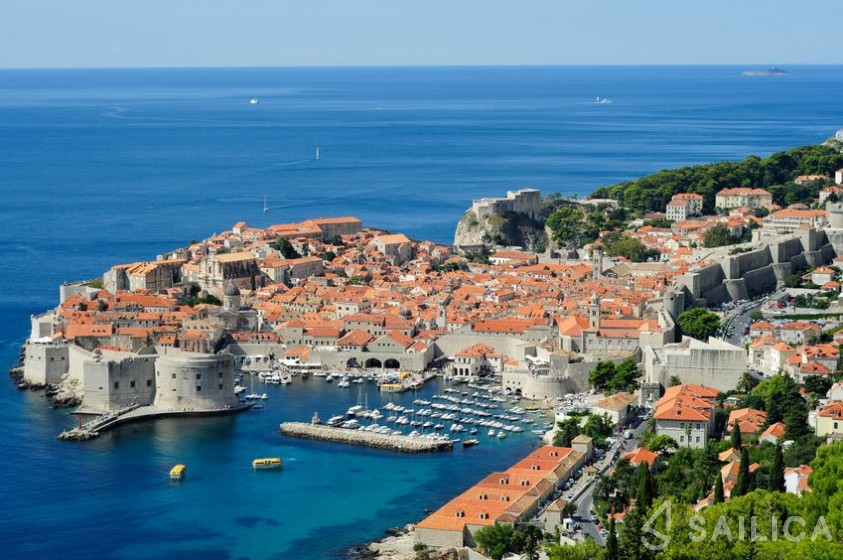 Prestige 400 Fly - Yacht Charter Sailica