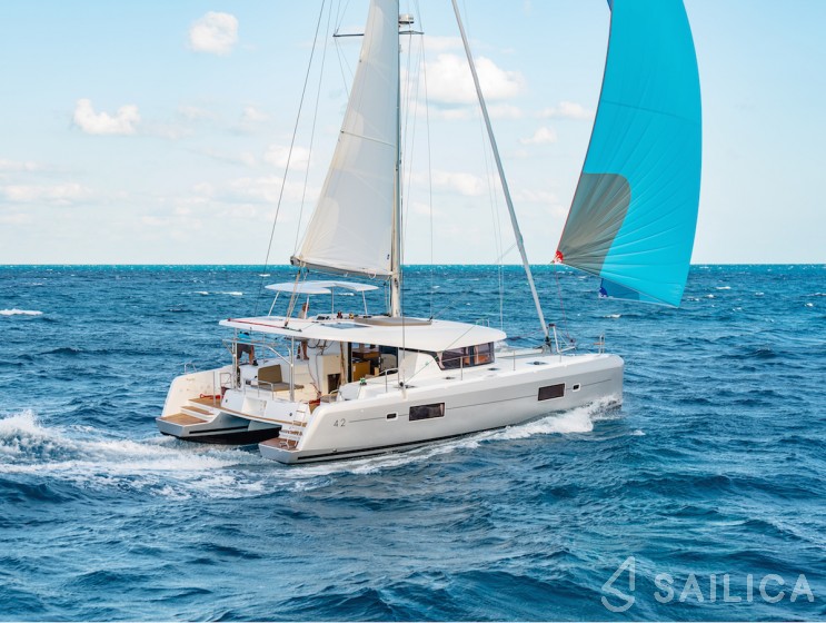 Lagoon 42 - 4 + 2 cab. - Yacht Charter Sailica