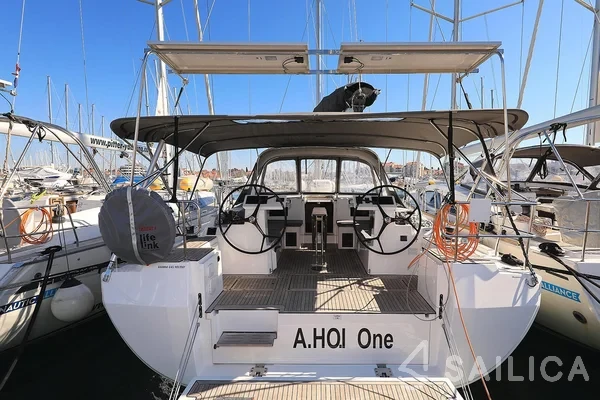 Bavaria C45 Holiday - Yacht Charter Sailica
