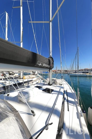 Bavaria C45 Holiday - Yacht Charter Sailica