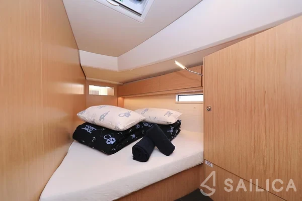 Bavaria 46 Cruiser - Yacht Charter Sailica
