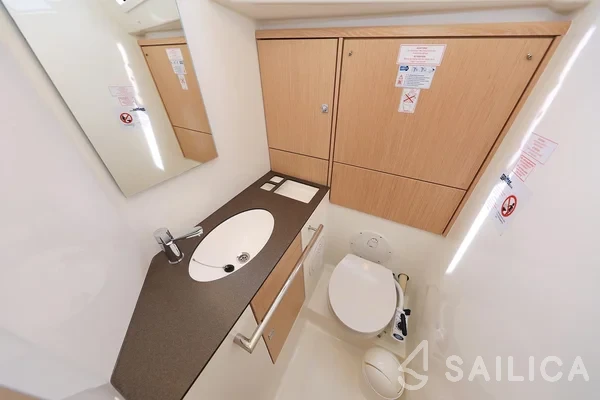 Bavaria 46 Cruiser - Yacht Charter Sailica