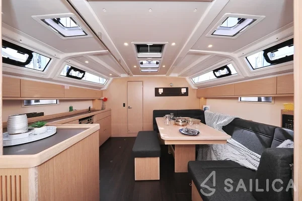 Bavaria 46 Cruiser - Yacht Charter Sailica